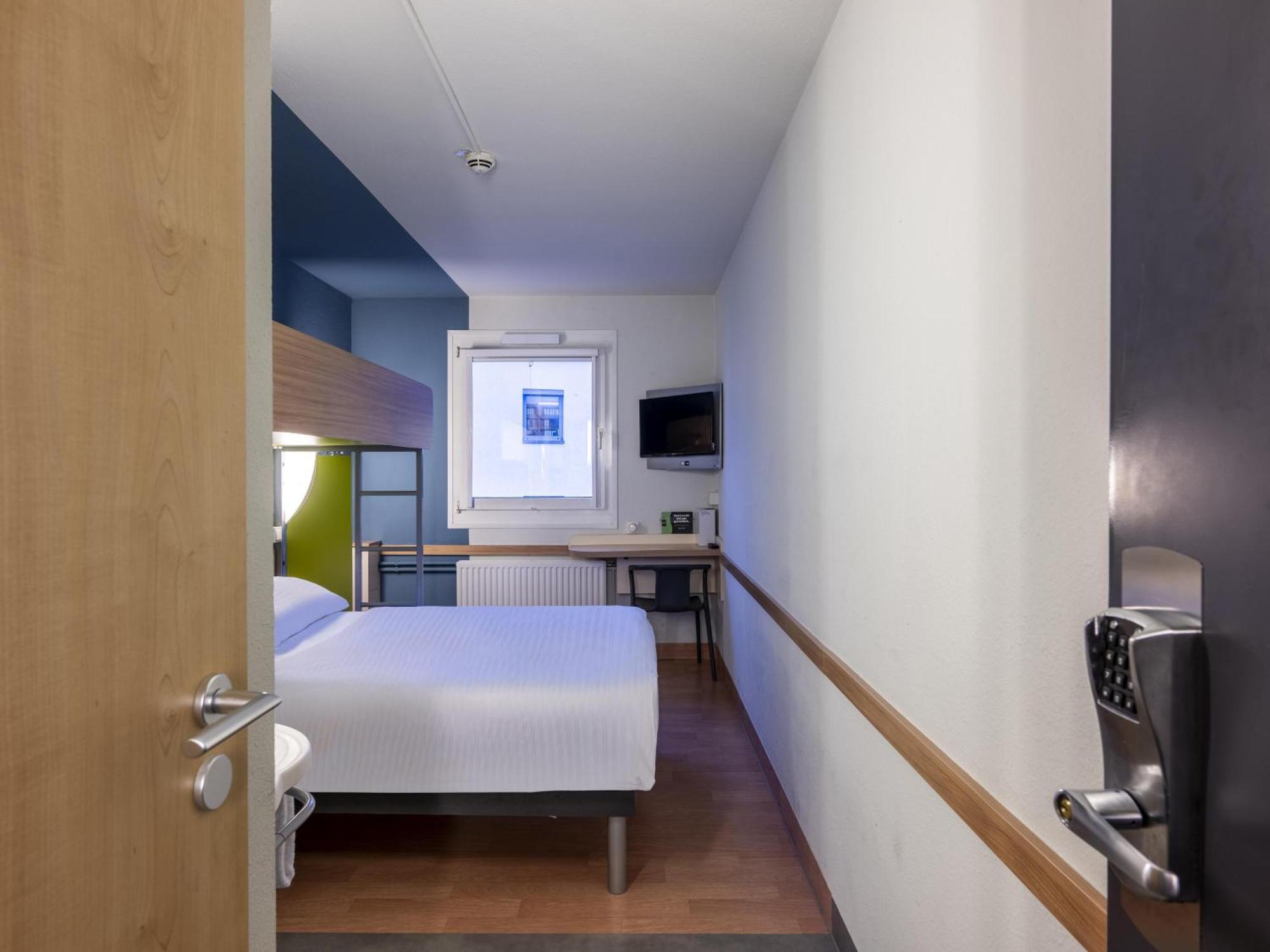 B&B Hotel Giessen-Linden Linden  المظهر الخارجي الصورة
